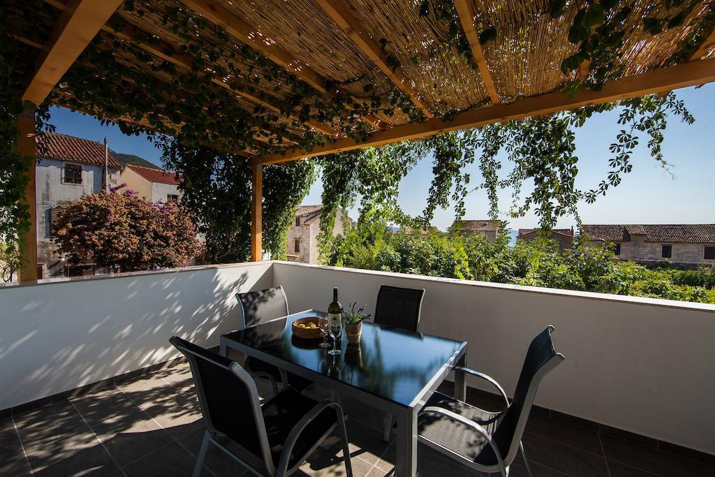 Komiža Guesthouse Ksenija מראה חיצוני תמונה